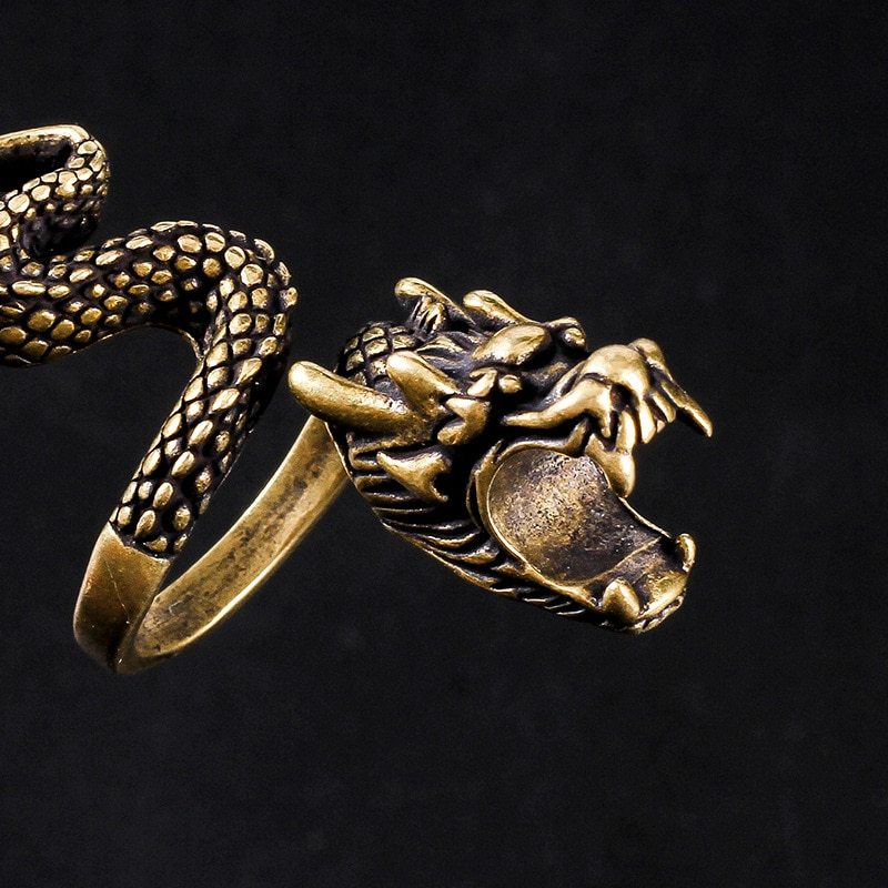 Mens Dragon Shaped Copper Cigarette Holder Ring Adjustable Band Dragon Design Novelty Accessory For Everyday Use