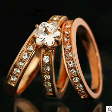 Three Ring Design Inlaid Crystal Zircon Fashion Ring Creative Alloy Plated Jewelry Womens Statement Ring Elegant Party