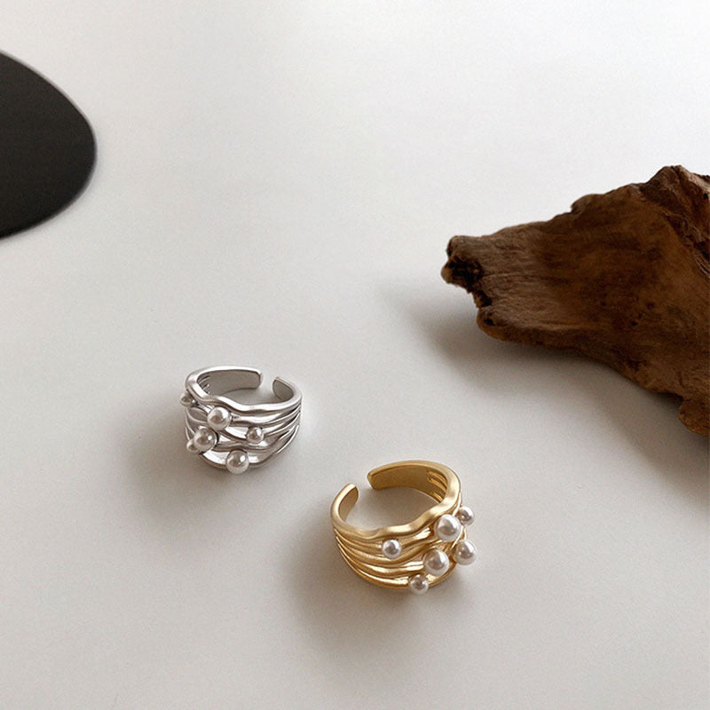 Womens Irregular Metal Pearl Ring With Geometric Design Electroplated Fashion Jewelry Accessory Durable Sparkle