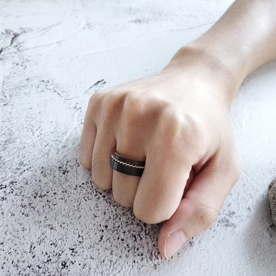 Stainless Steel Ring 8mm Wide Band For Men And Women Party Jewelry Gift Birthday Christmas Present Best Friend