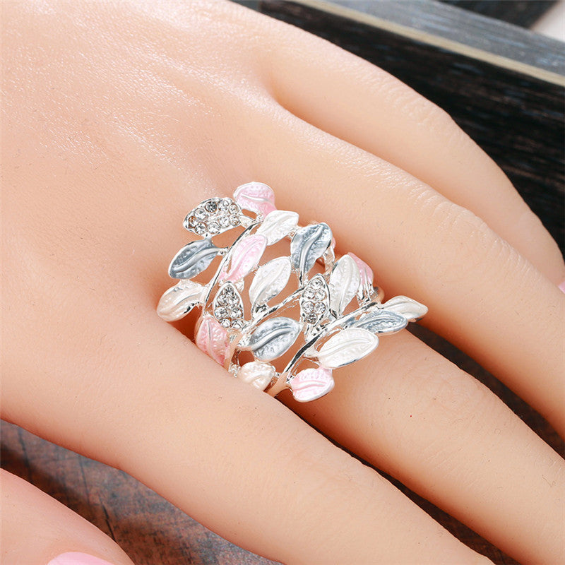 Silver Plated Alloy Index Finger Ring With Floral Carved Mosaic Gemstones And Elegant Detailing For Daily Wear