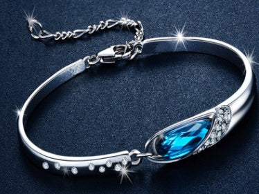 Austrian Crystal Bracelet with Elegant Glass Shoes Design Inspired by Korean Fashion For Womens Jewelry For Daily Use