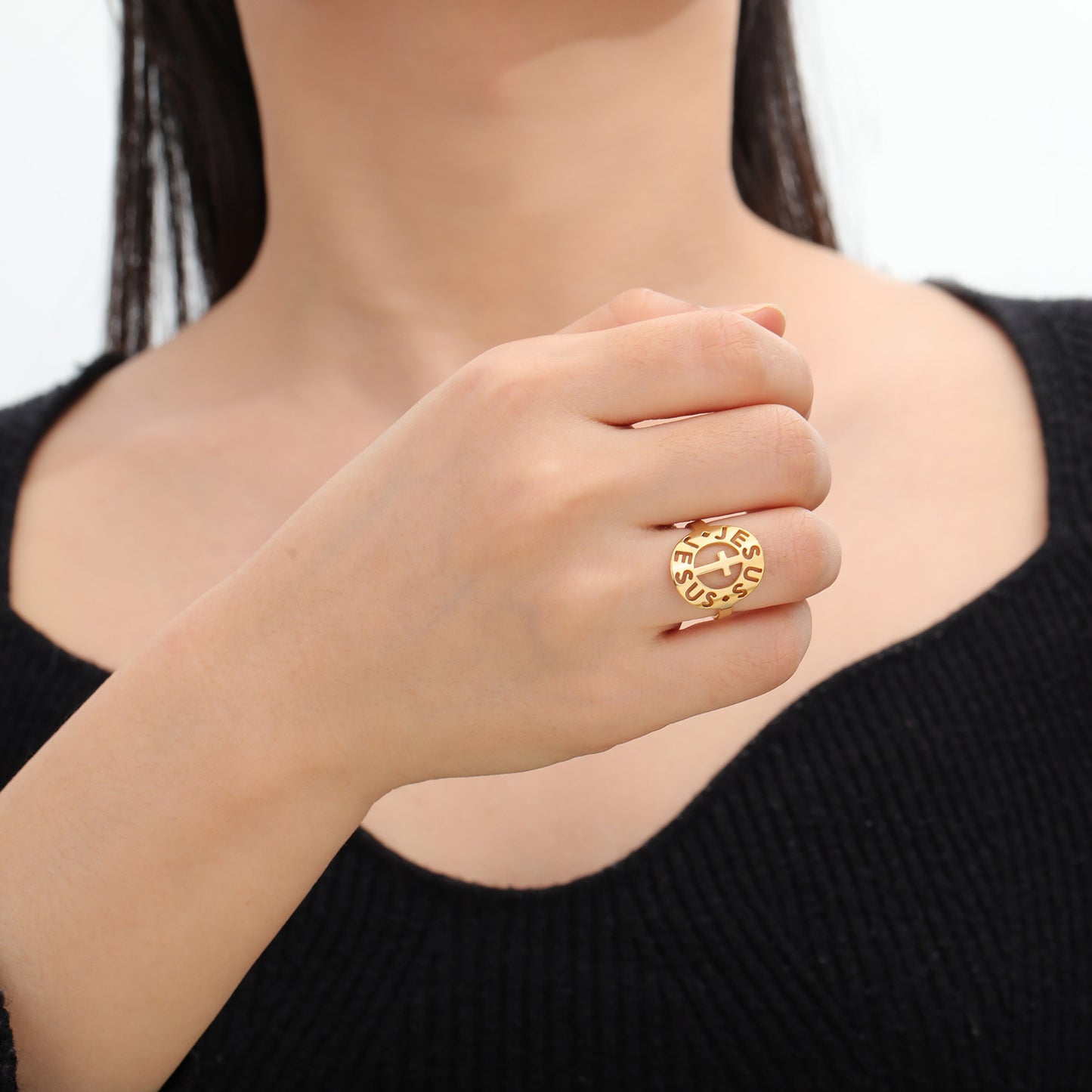 Unisex Retro Titanium Steel Ring With Cross Cut Design Electroplated Stainless Steel Jewelry For Men And Women