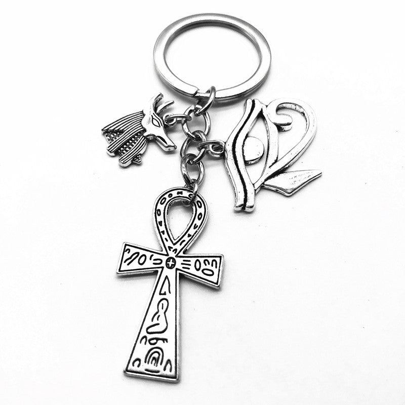 Eye of Horus Keychain Metal Ancient Egyptian Symbol Totem Key Rings Anubis Gift Unisex Souvenir Decoration Eye