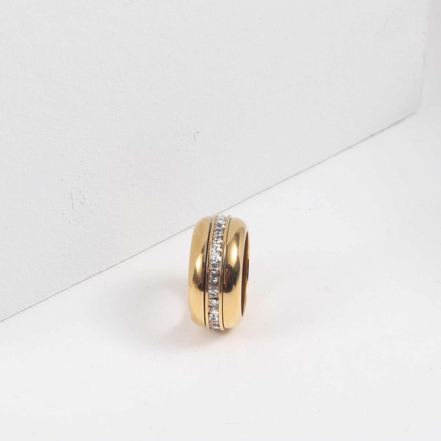 Women's Titanium Steel Ring with Rotatable Circle and Square Zircon Diamond Affordable Luxury Geometric Ring