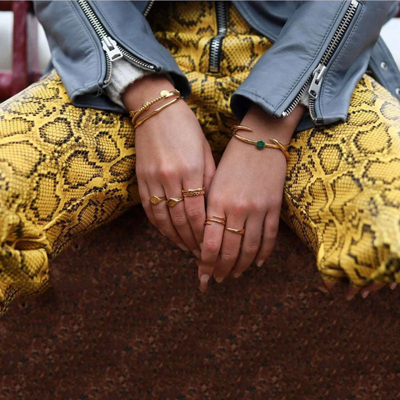 Titanium Steel Ring with Exquisite Shape Rose Gold Plated Diamond Ring Long Color Retention and No Allergy No Rust Jewelry Gift for Her