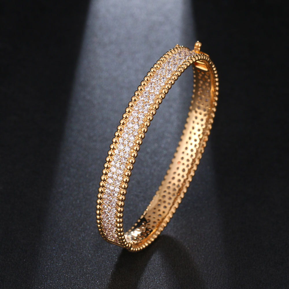 Star Cubic Zirconia Bracelet In Gold Or White Gold Finish