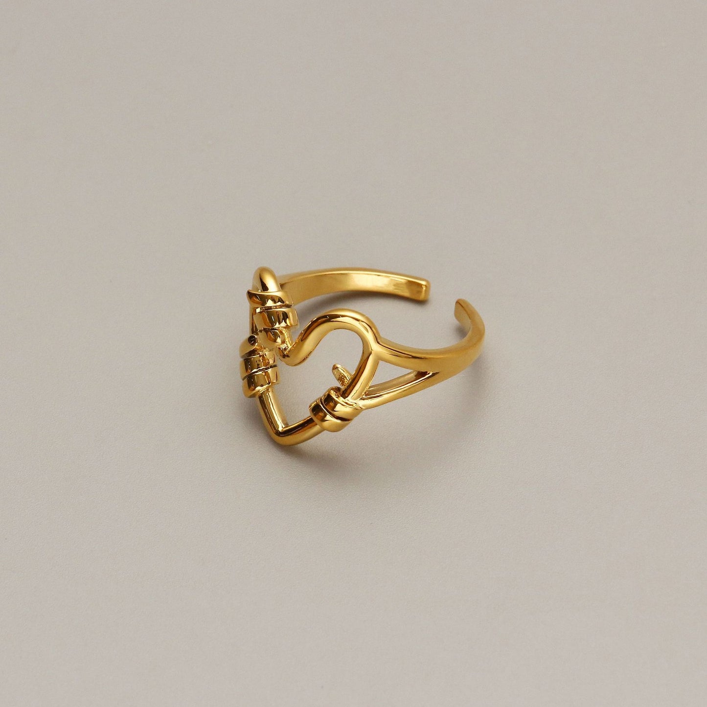 Womens Heart Shaped Ring Gold Plated Copper Hollow Winding Adjustable European American Fashion Jewelry Trendy