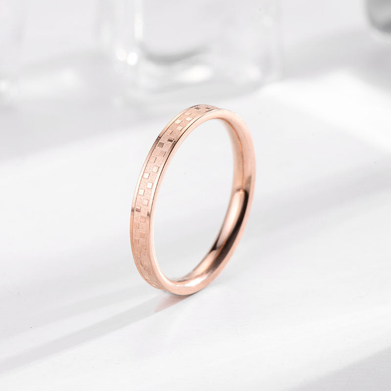 Womens Gold Ring Geometric Design Electroplated Finish National Design One Pack Luxury Ring Sense Ring Festival