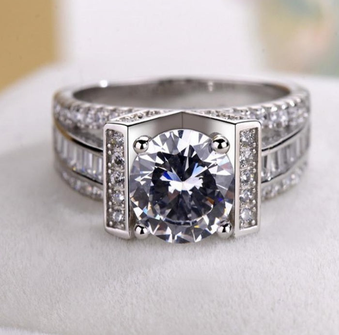 Zircon Ring Gold Plated Copper With Diamond Look For Couple Wedding Engagement Fashion Jewelry Durable Silver Tone