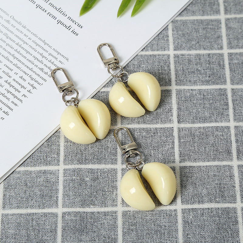 Garlic Shaped Keychain Buckle Novelty Keyring Durable Stylish Accessory For Keys Perfect Gift For Key Lovers Use