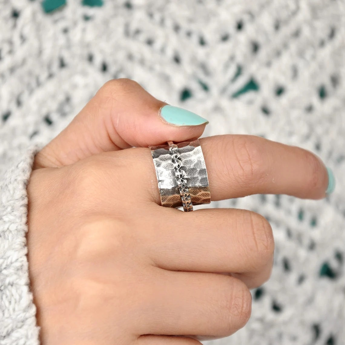 Skulls Spinning Rings Vintage Retro Alloy Fidget Anxiety Relief Electroplated Durable Unique Statement Jewelry