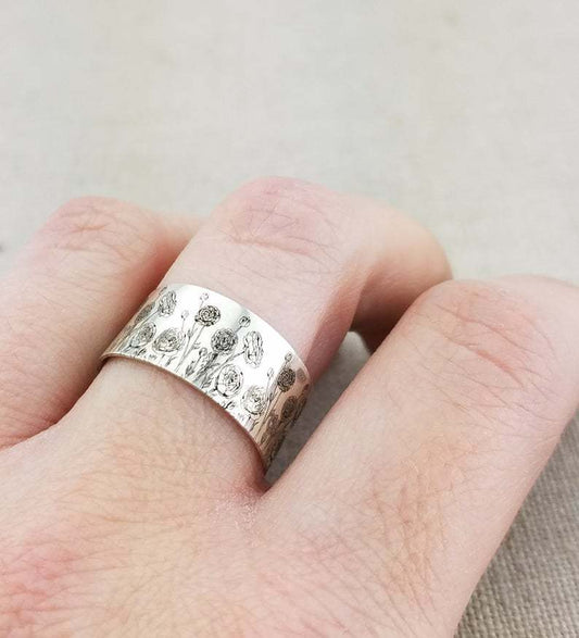 Womens Geometric Ring Vintage Floral Antique Silver Finish Alloy Ring For Ornaments And Engagements Size 5 6 7