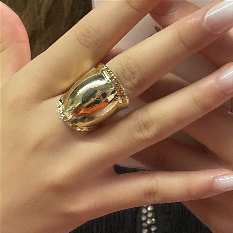 Gold Plated Metal Ring Exaggerated Curved Glossy Design Women Trendy Fashion Jewelry Durable Statement Accessory