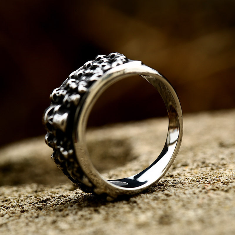 Men's Skull Ring Stainless Steel Punk Ring Retro Biker Ring Gothic Ring for Men Cool Rings Statement Ring Titanium Steel Ring for Men Jewelry