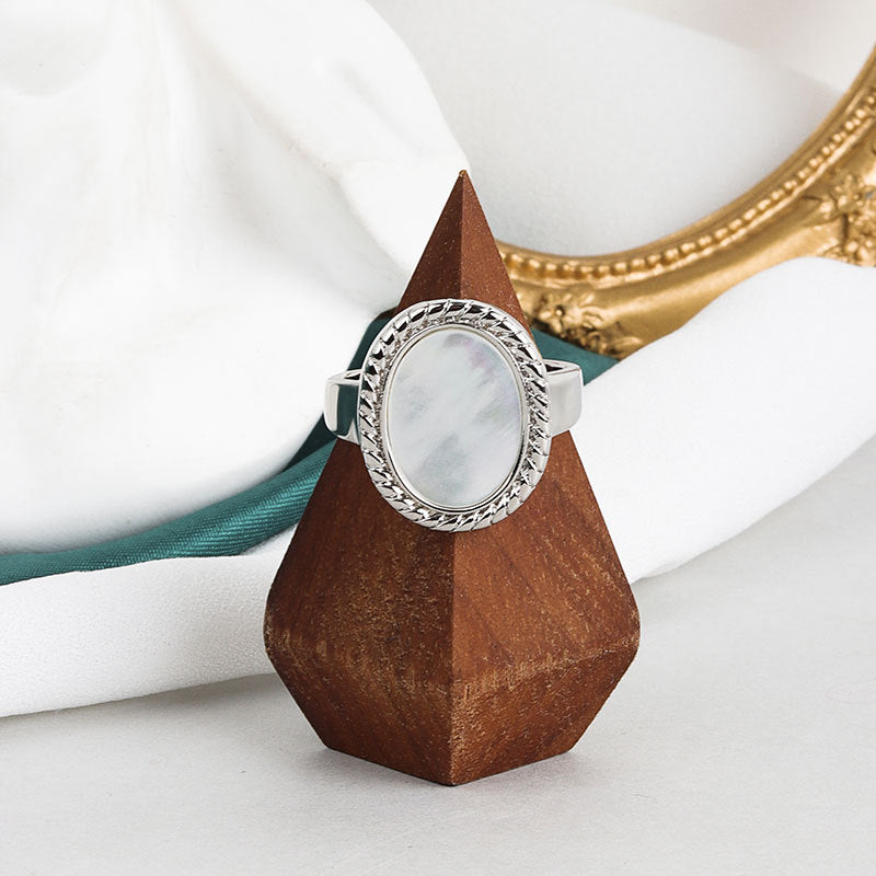 Adjustable Copper Ring With Oval White Shell Geometric Design In Platinum Gold Finish Minimal Style Gem 19.6mm