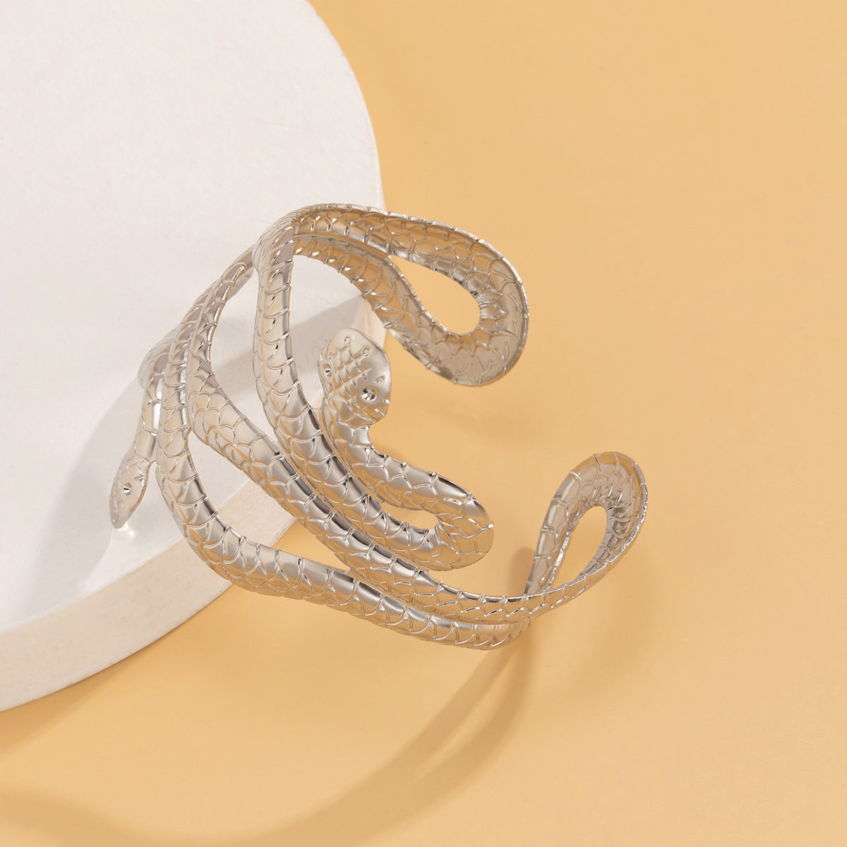 Womens Serpentine Snake Bracelet Iron Finish Exaggerated Design Electroplated Jewelry Fashion Jewelry For Women