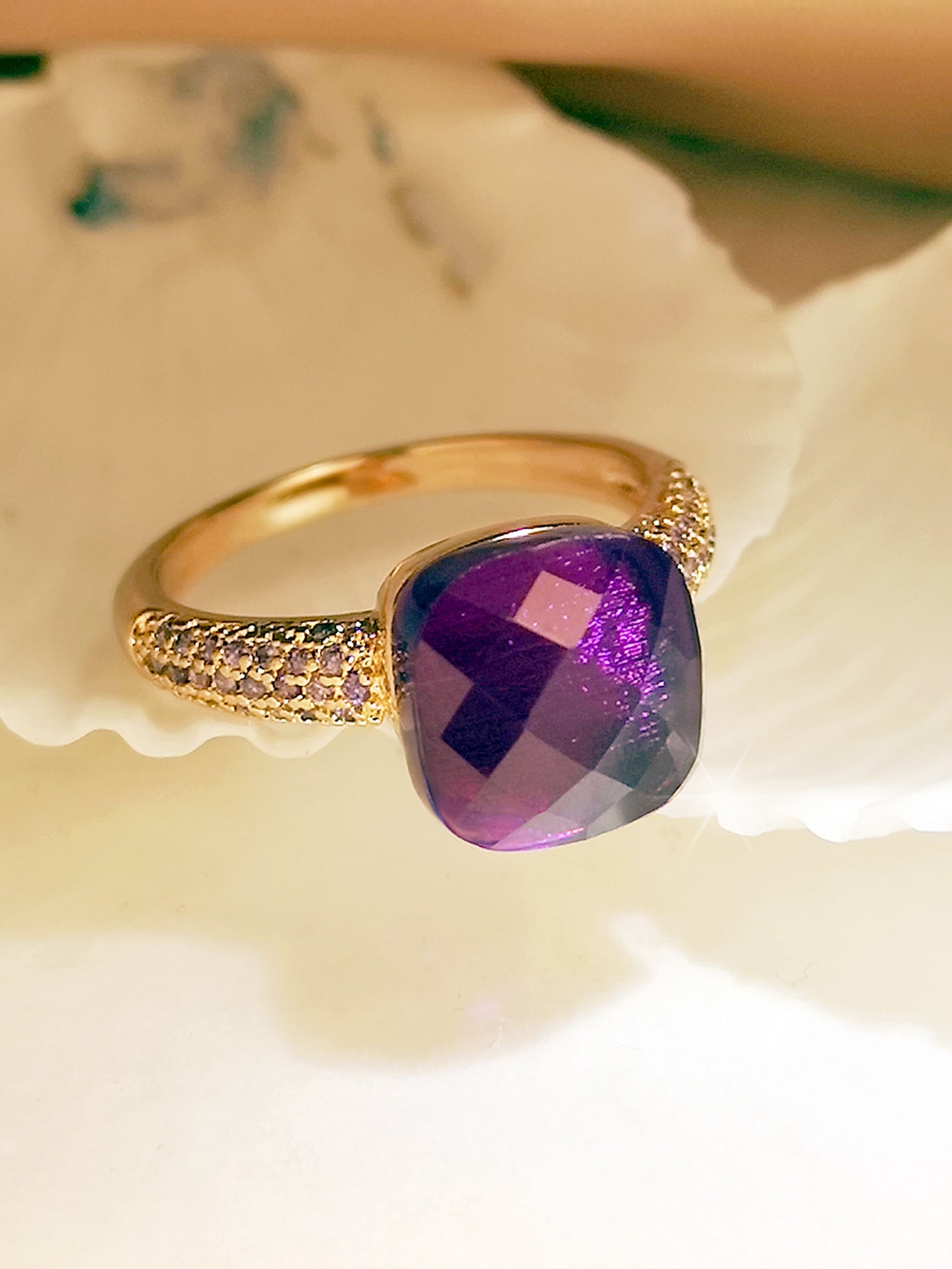 Personalized Wild Fashion Ring Copper Zircon Resin European American Style Womens Geometry Ring Elegant Finish