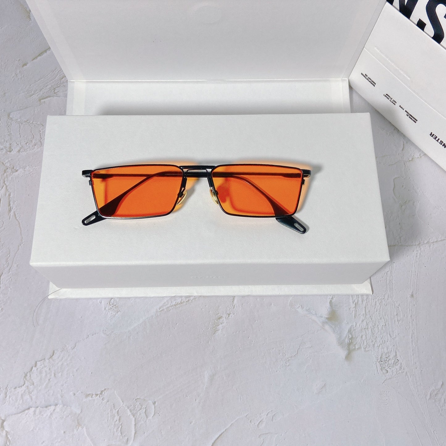 Mens Retro Sunglasses With Metal Frame Fashion Eyewear AC Lenses And Durable Frame For Daily Wear For All Day Comfort