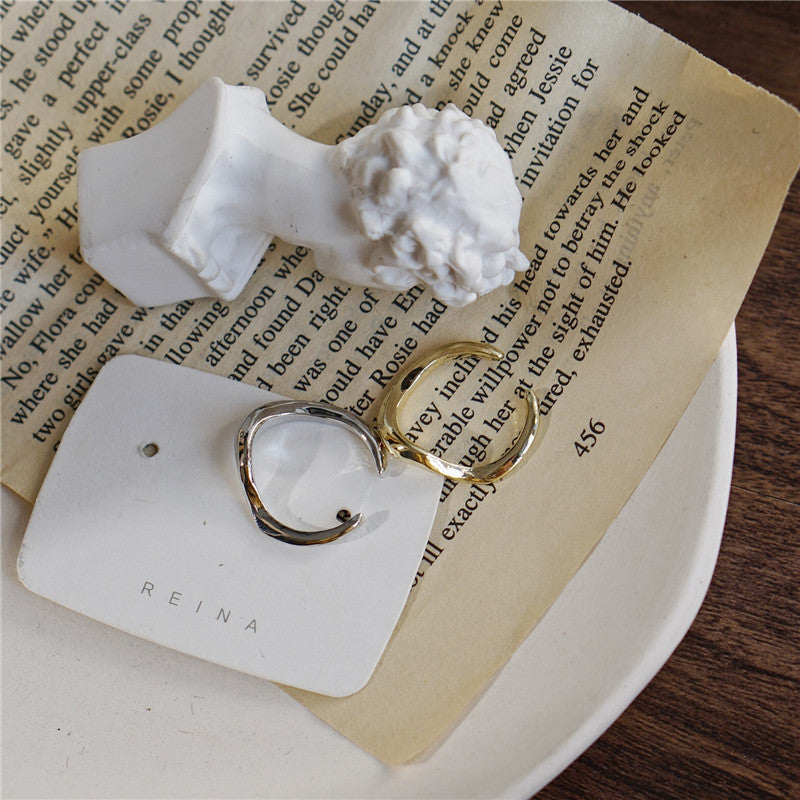 Two Tone Ring Alloy Geometric Design Gold And Silver Plating Sleek Modern Jewelry For Travel Gift Travel Ready