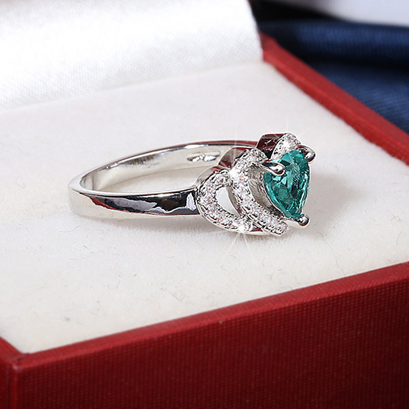 Heart Shape Green Zircon Ring For Women Brass Alloy Inlaid Gemstone Engagement And Anniversary Elegant Jewelry Gleaming
