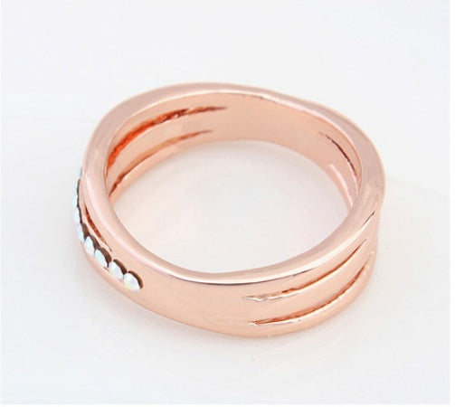 Women's Crystal Ring Gold Plated Alloy Geometric Jewelry Gift Accessory Elegant Fashion Ring Elegant Accessory