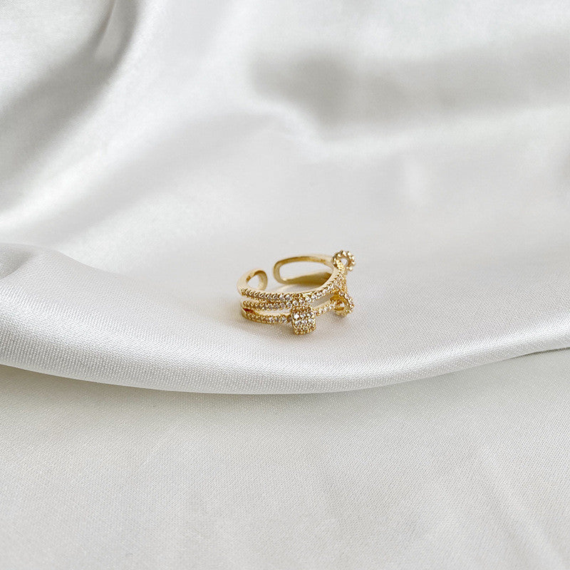 Adjustable decorative rhinestone ring