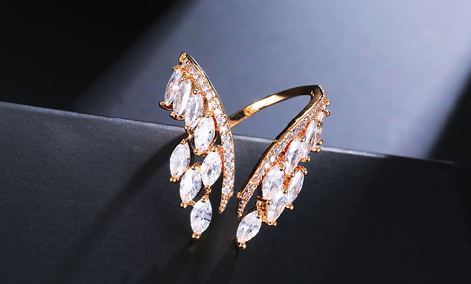 Womens Angel Wing Ring Alloy Electroplated Gemstone Inlaid Elegant Fashion Jewelry Gift For Her Rose Gold Tone Luxe