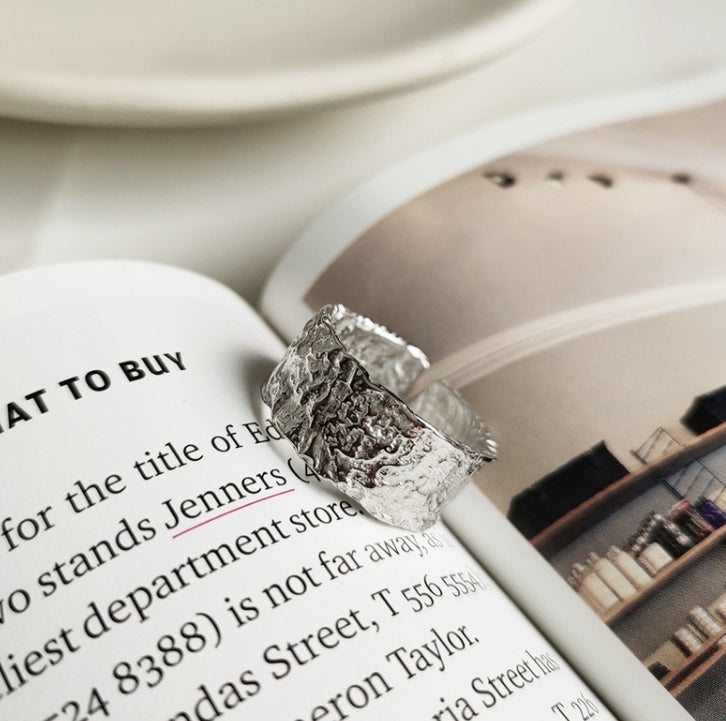 Copper Plated Irregular Corrugated Fold Ring For Women Hypoallergenic Everyday Fashion Jewelry Accessory Trend