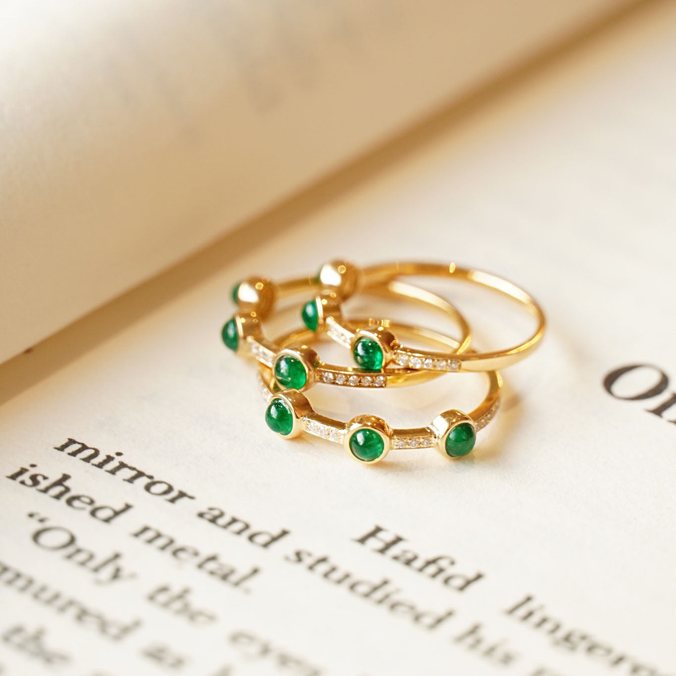 Sterling Silver Green Gemstone Ring For Women Vintage Geometric Electroplated Gold Finish S925 Jewelry Gift Box