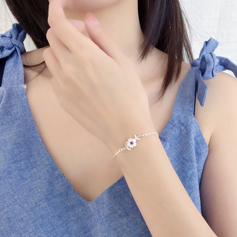 Womens Sakura Flower Bracelet Korean Delicate Sweet Accessory Floral Bracelet Girls Elegant Fashion Charming