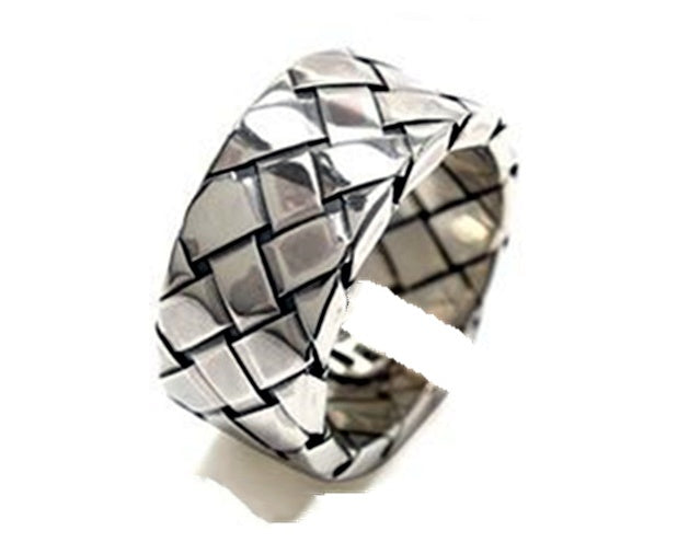 Handcrafted Copper Ring With Woven Design Durable Build For Everyday Wear And Special Occasions Suitable For Any Style