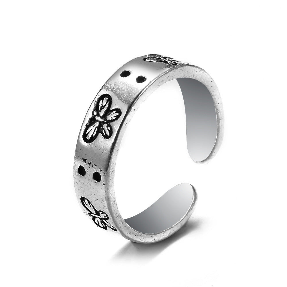 Unisex Heart Shaped Ring With Butterfly Or Spider Accent And Rose Skull Details Fashionable Accessory In Fashion