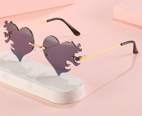 Metal Frame Sunglasses With HD Lenses Eye Protection Heart Fire Design Universal Fit For Women And Men All Day