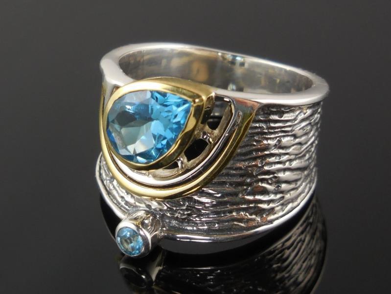 Gold Plated Star Ring Geometric Design Gemstone Inlay For Women Alloy Jewelry European Style Fashion Accessory