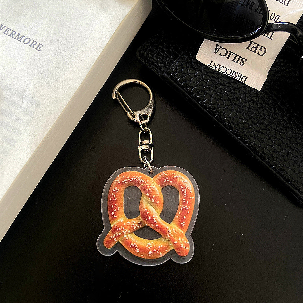 Cake Keychain Acrylic Birthday Cake Pendant Vintage Bag Accessory National Style Decoration Durable Charming Design