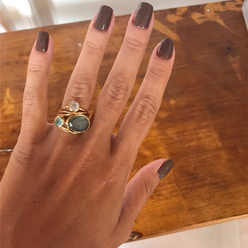 Womens Gold Alloy Ring With Shell Accent And Moonstone Inlay Elegant Fashion Jewelry Gift For Her Statement Ring