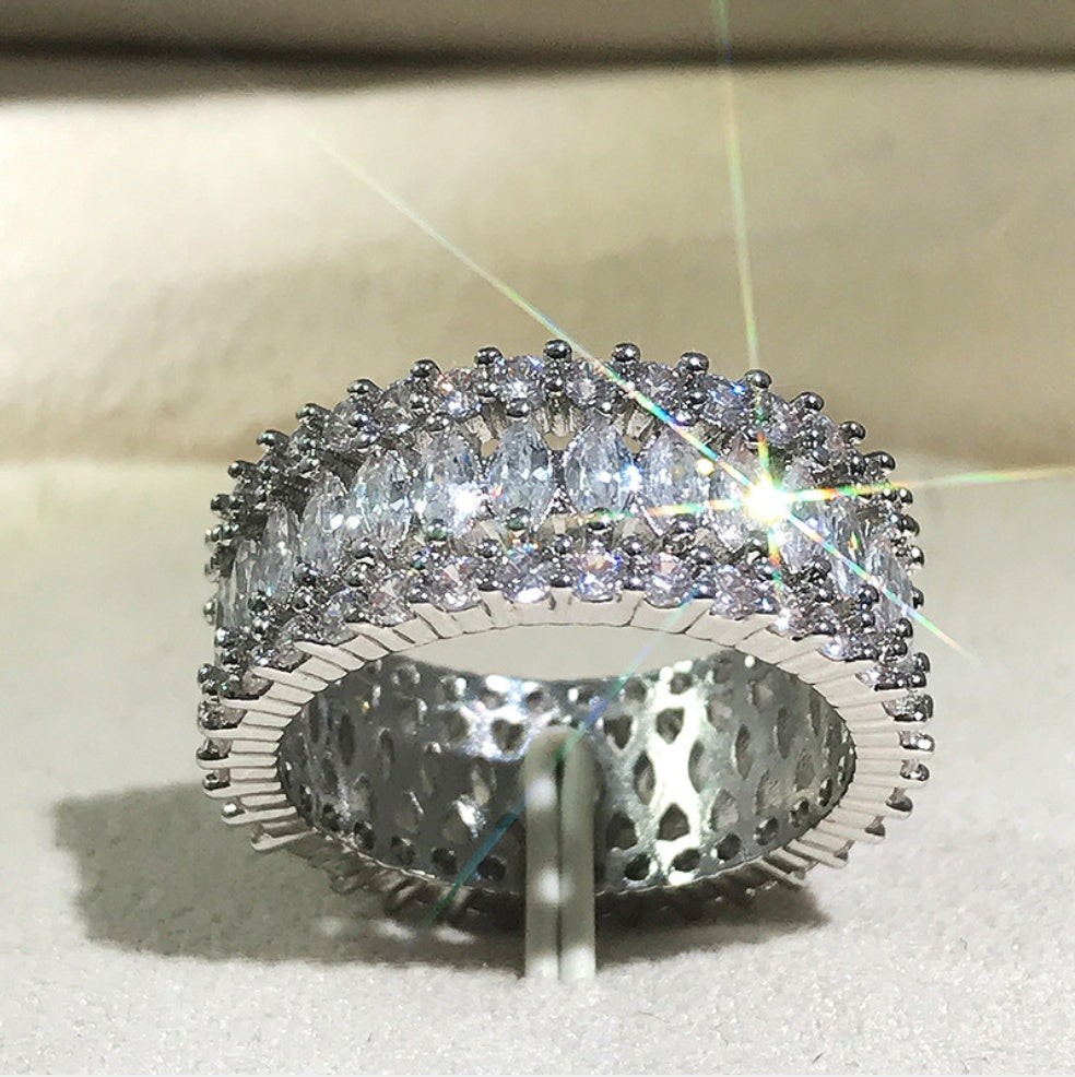 Womens Copper Zircon Diamond Circle Ring Elegant Dainty Fashion Jewelry Accessory Gift For Her Shiny Statement Jewelry