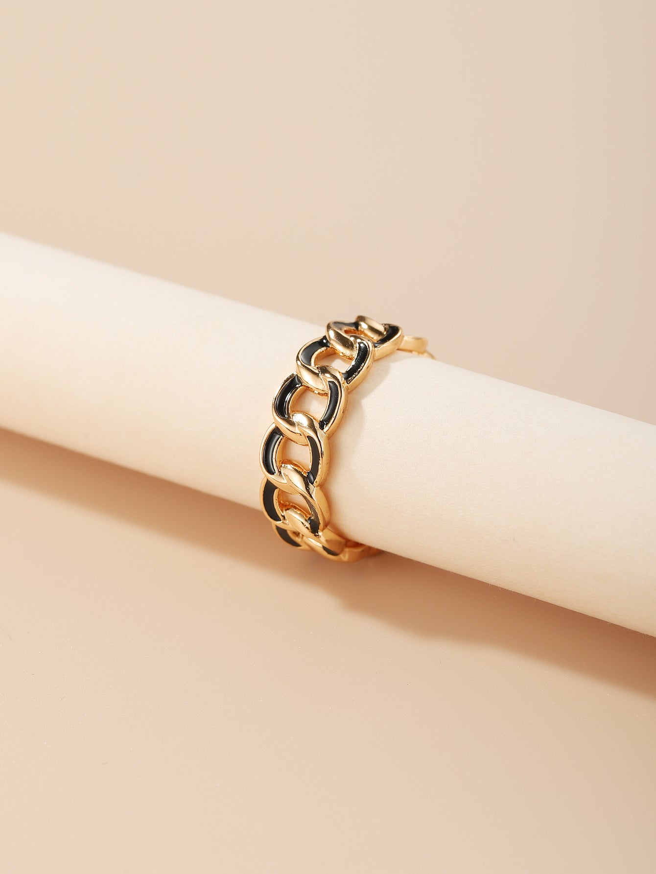 Geometric Electroplated Copper Ring for Women Elegant Fashion Jewelry Temperament Ring European Style Trendsetting