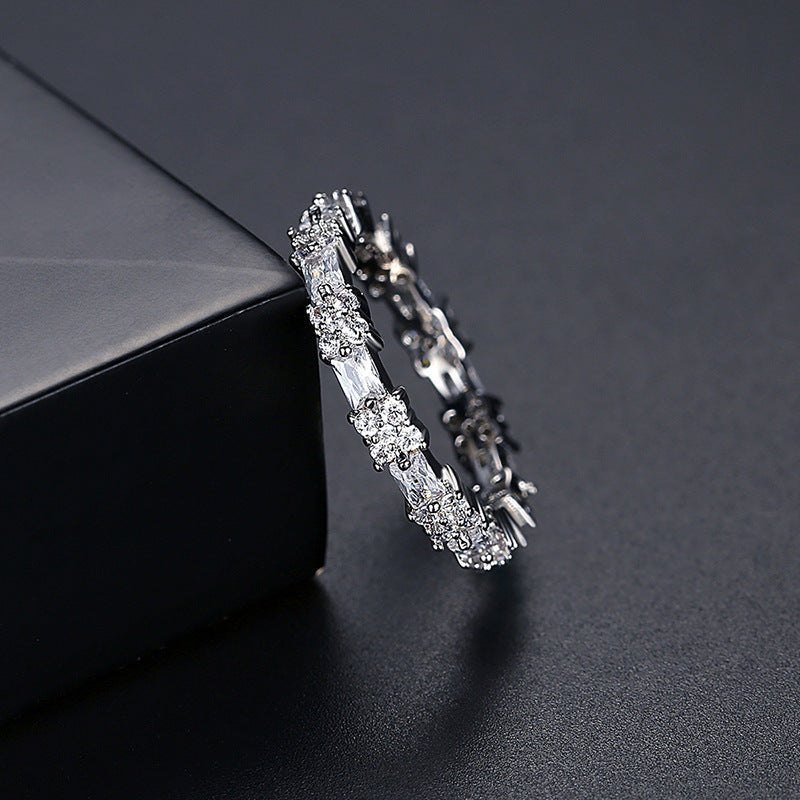 Womens Flower Zircon Inlaid Copper Plated Geometric Fashion Ring For Everyday Wear High Quality Durable Elegant Ring