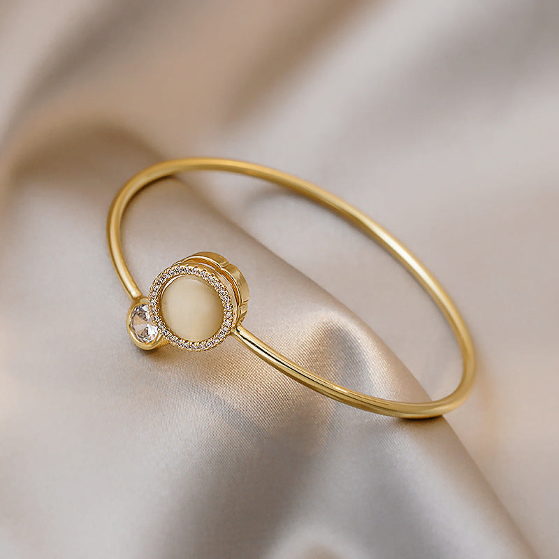 Womens Cat Eye Pendant Necklace Clavicle Chain Titanium Steel Electroplated Geometric Elegant Korean Style Lx