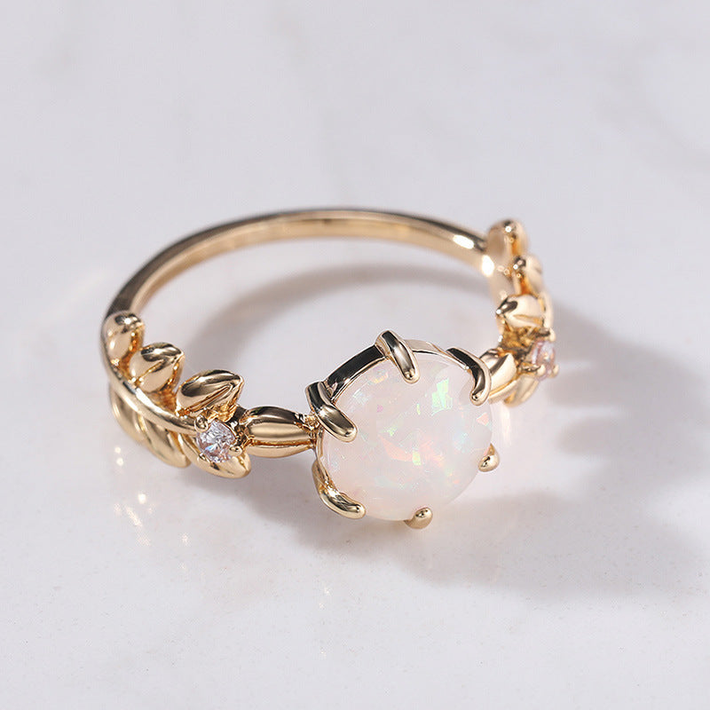 Womens Retro Ring Gold Alloy Opal Ring Lightweight Fashion Jewelry European American Style Ring Classic Design