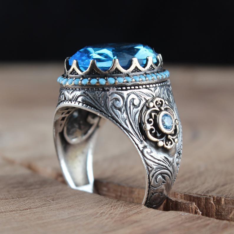 Women Geometric Alloy Insect Ring With Blue And Green Zircon Gemstone Inlay Fashion Jewelry For Everyday Wear Delight