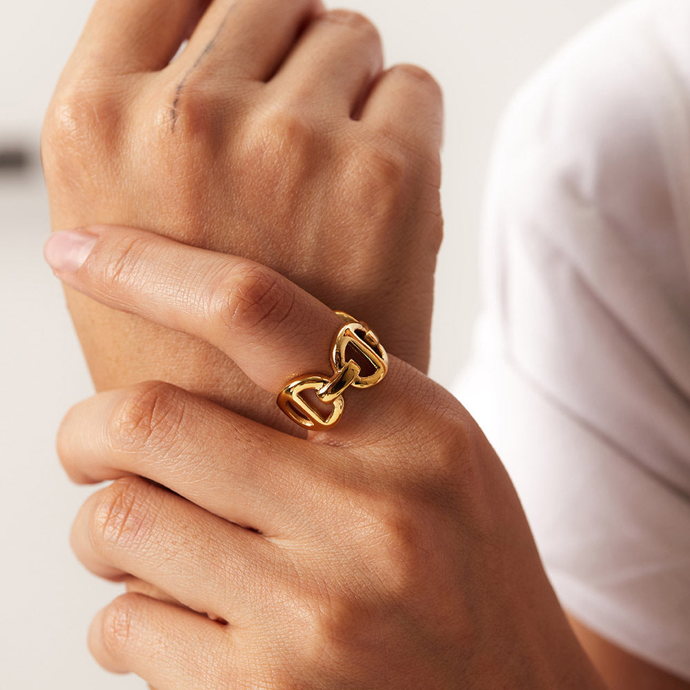 French Retro Chain Ring Cold Style Titanium Steel 18K Ornament