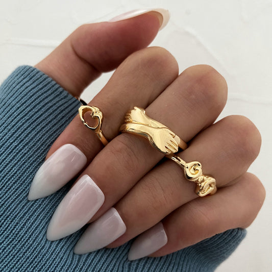 Gold Plated Hug Rings Set Three Piece Alloy Heart Shaped Cartoon Character Jewelry For Women Fashion Accessories