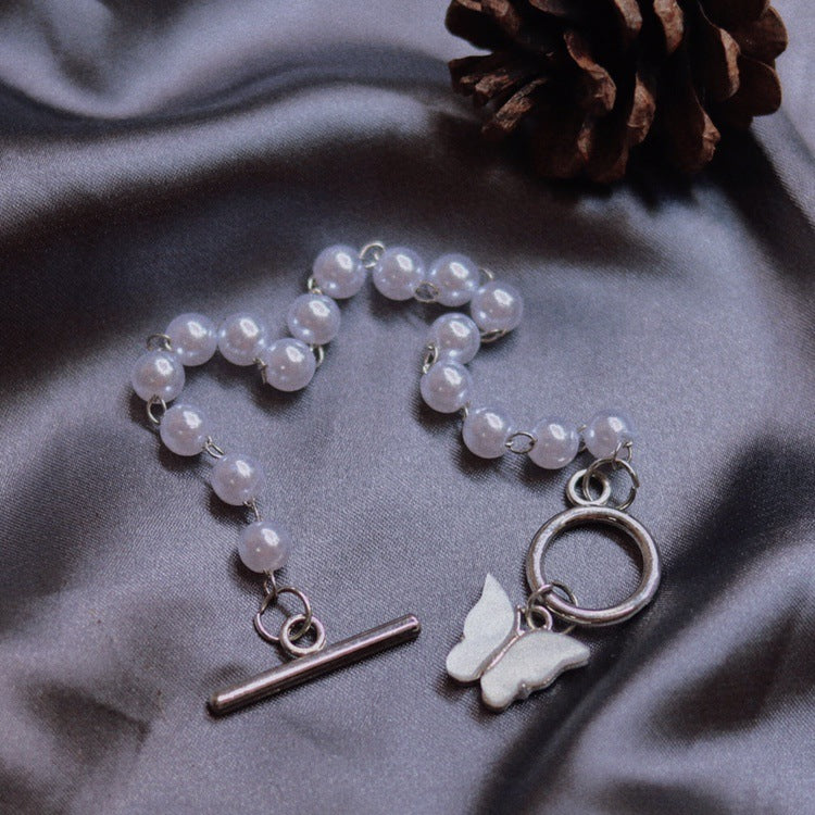 Womens Pearl Geometric Bracelet with Butterfly Pendant Retro Style Fairy Simple Jewelry for Women Daily Shine