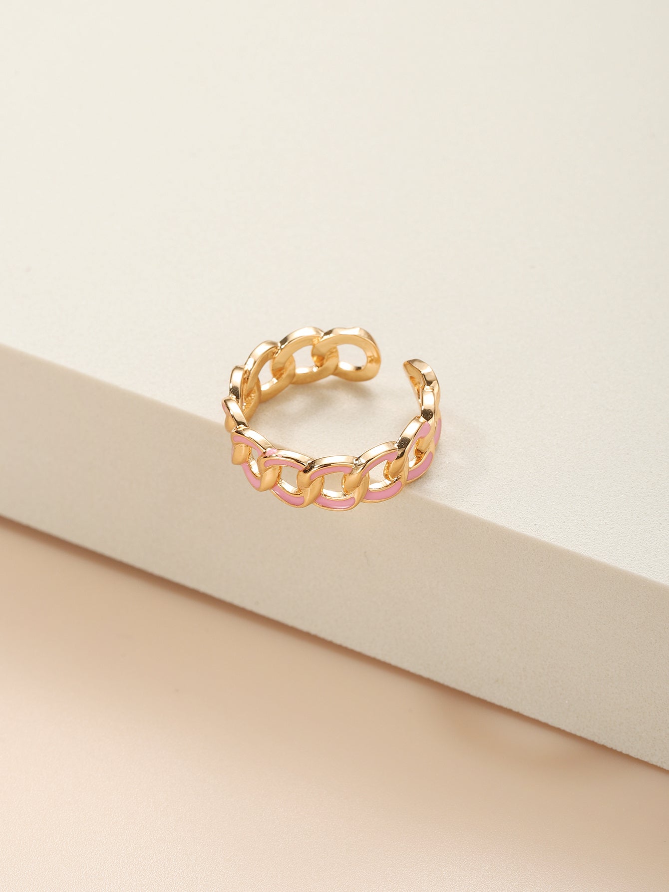 Geometric Electroplated Copper Ring for Women Elegant Fashion Jewelry Temperament Ring European Style Trendsetting