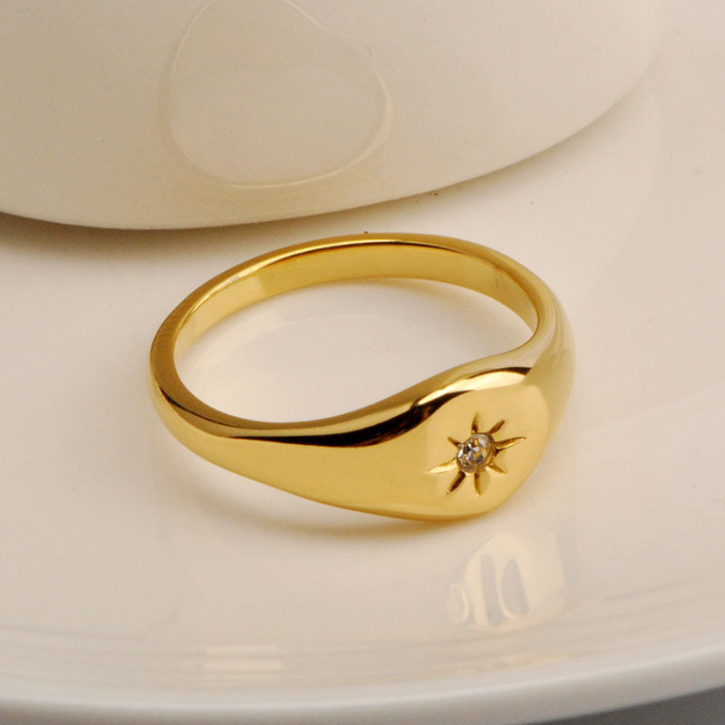 Stainless Steel Ring With Five Pointed Star Three Dimensional Design Unisex Gold Tone Jewelry Ring Elegant Gift Idea