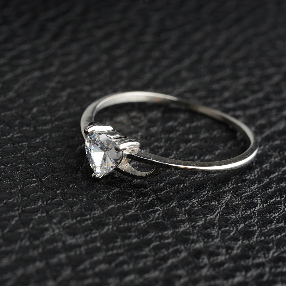 Women's Stainless Steel Heart Ring with 5A Zircon Stone Engagement Ring Perfect Gift for Her Geometric Metal Ring Available in Sizes 5 6 7 8 and 9