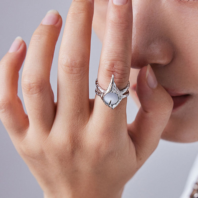 Gold Plated Copper Opal Inlay Ring Irregular Geometric Fold Design For Women Fashion Jewelry Elegant Accessory